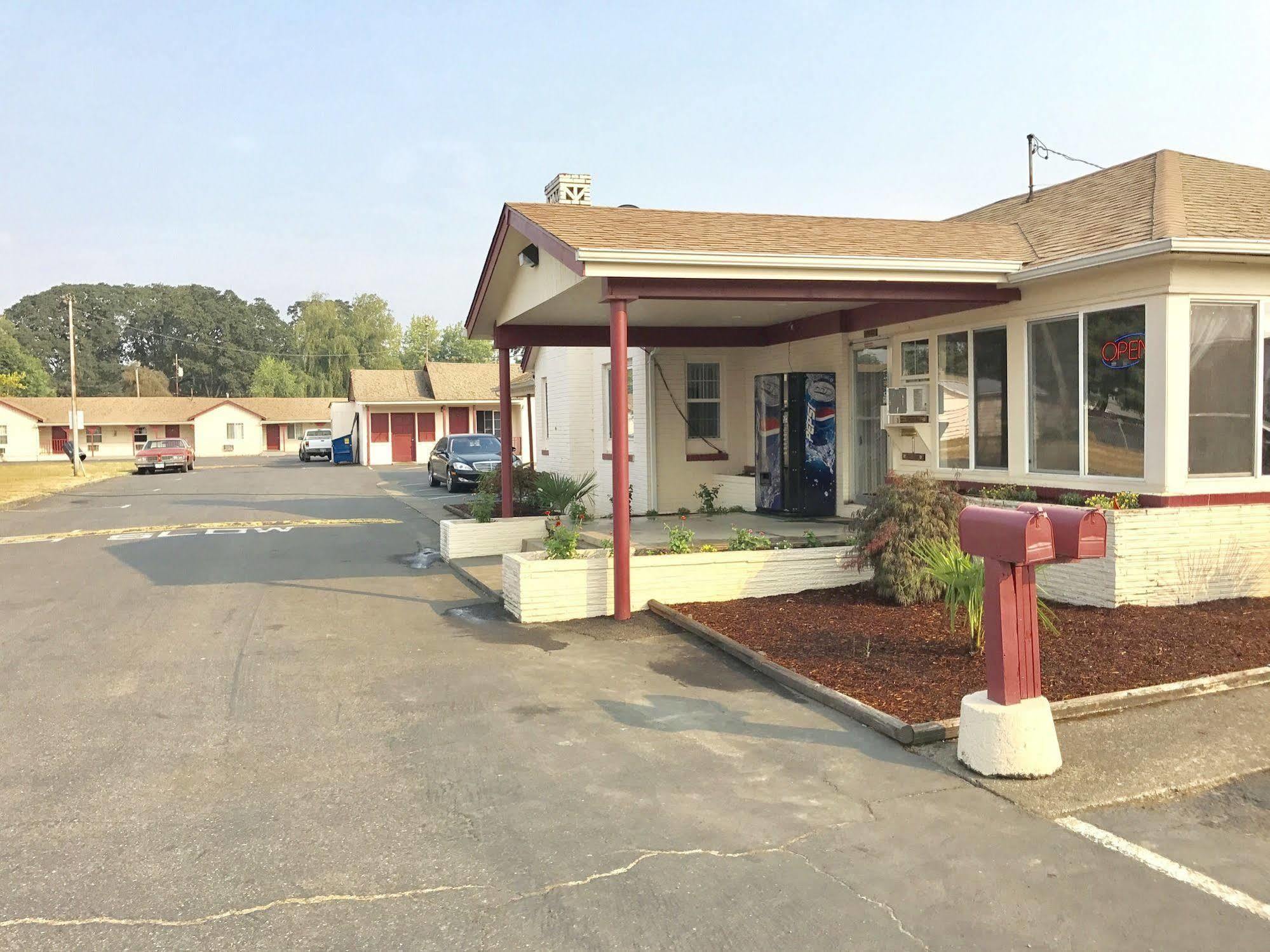 Travelers Inn Motel Salem Bagian luar foto